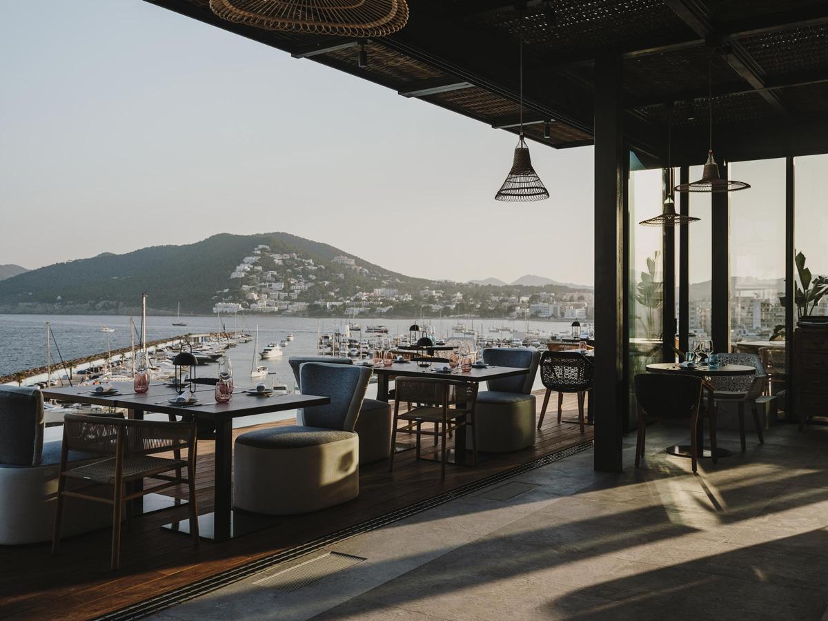 Maymanta, que cuenta con un Sol de la Guía Repsol, celebra su quinto aniversario junto a los paladares más selectos que visitan la isla de Ibiza