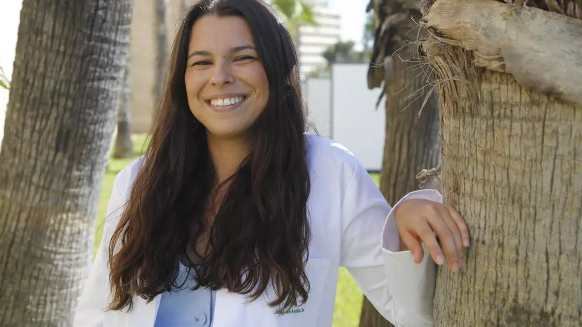 La médica cordobesa Rosa Luna Zamora, premiada en Málaga por evitar una sepsis a una joven