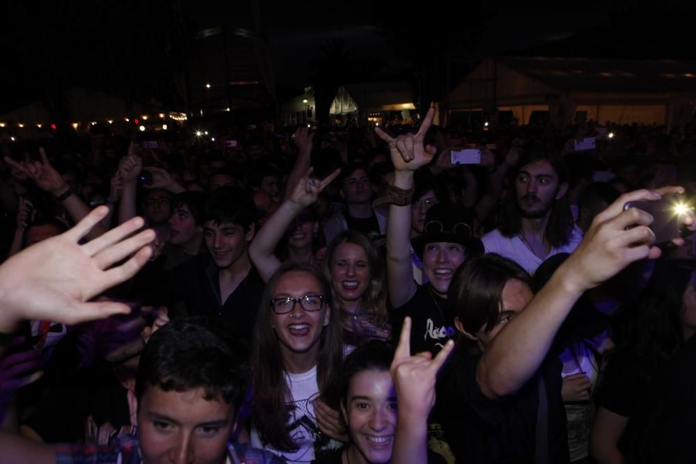 Mägo de Oz durante su concierto en el recinto ferial gijonés.