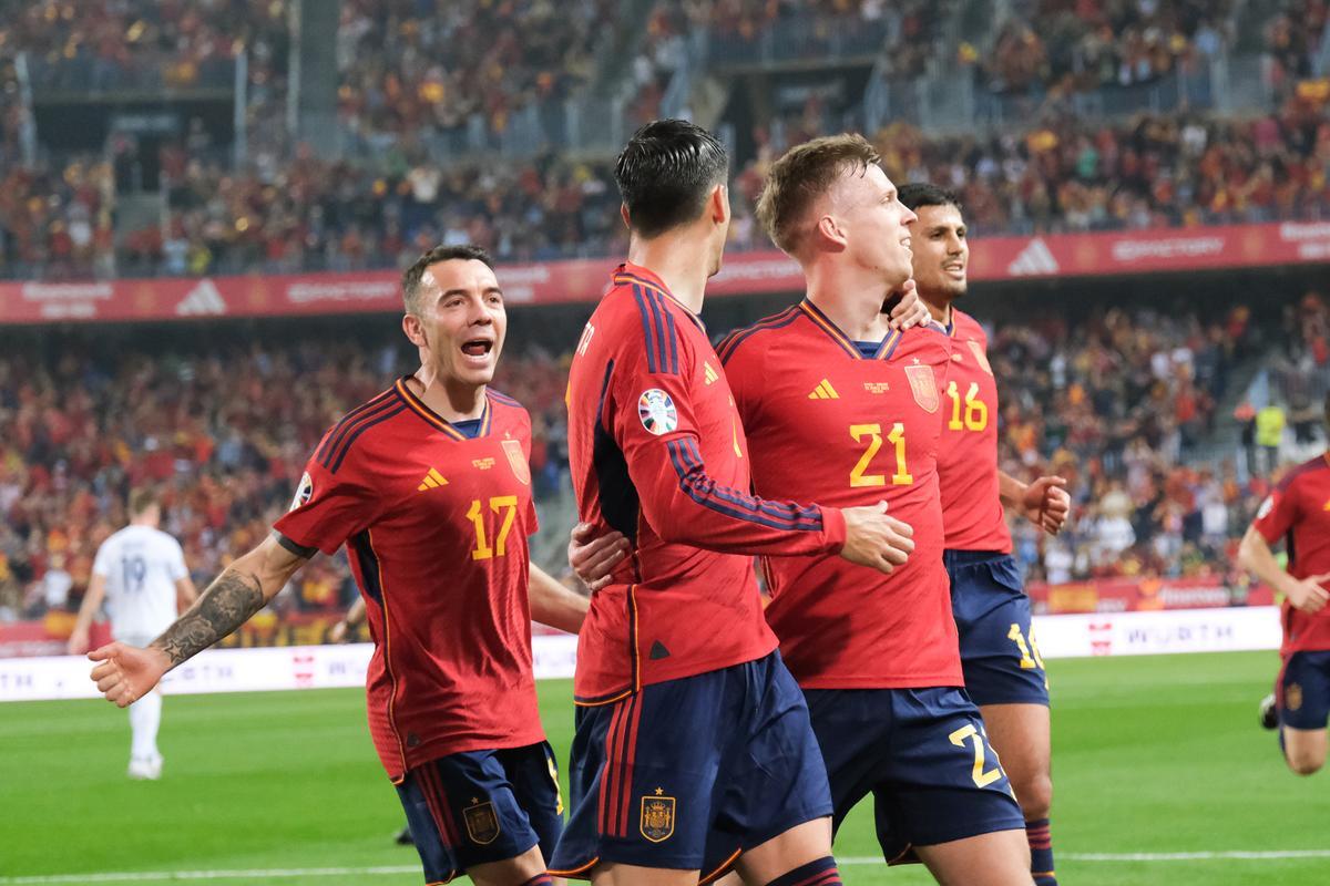 La Roja juega en Málaga contra Noruega, en imágenes