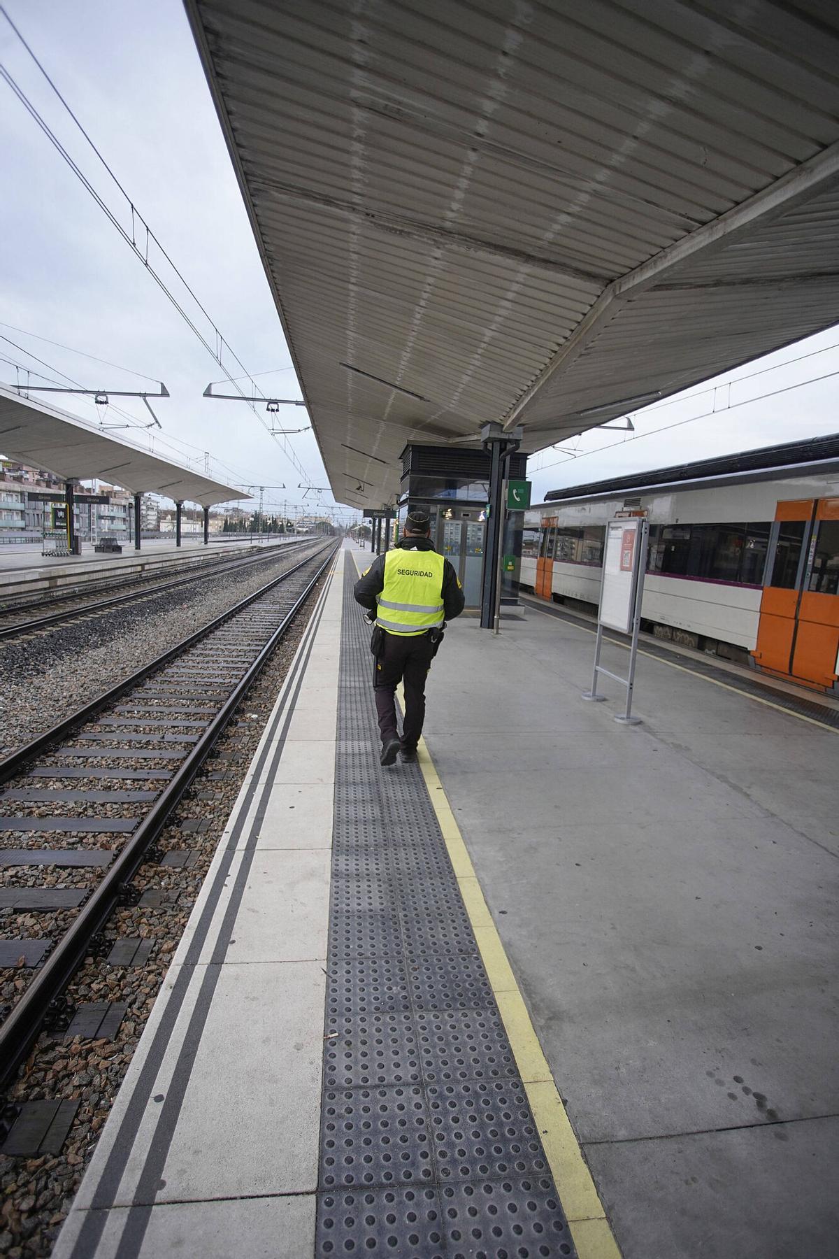 Les imatges del segon dia sense Rodalies a Girona