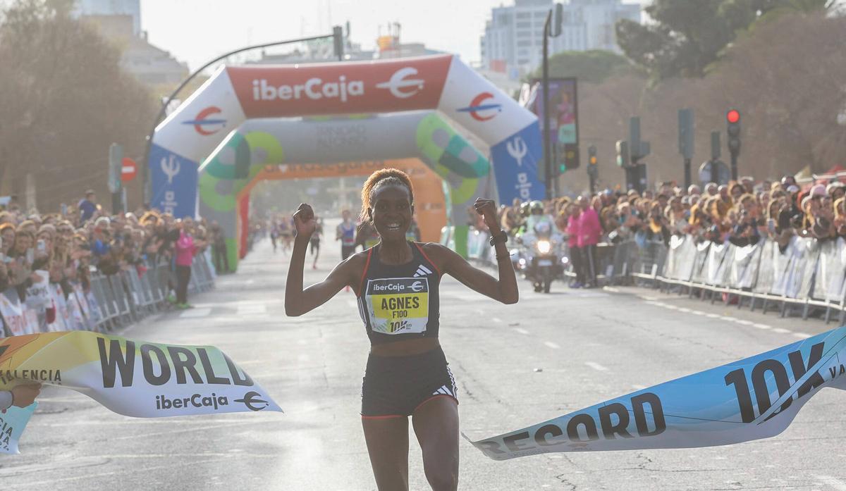 Agnes Jebet hace historia en el 10K Valencia Ibercaja 2023