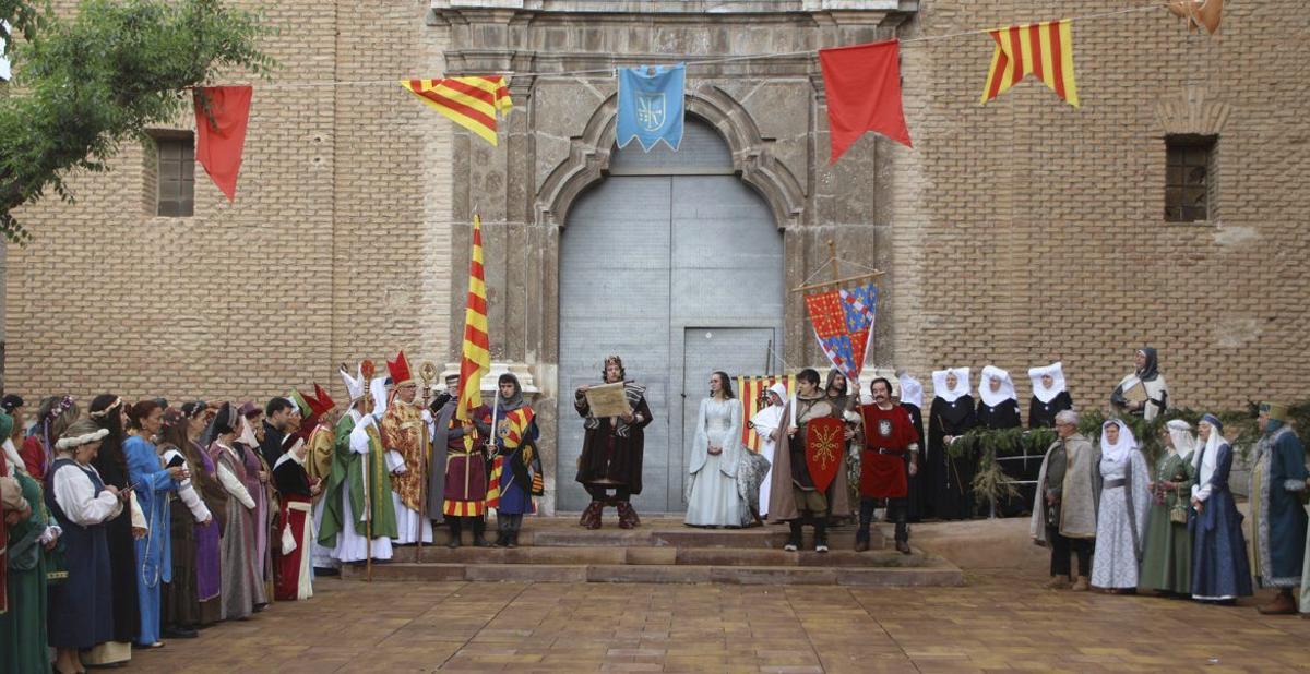 Los actos comenzaron con la inauguración y el pregón en la Iglesia de San Antonio. | LUIS A. RUIZ