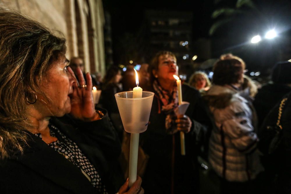 La Inmaculada Concepción protagoniza la tradicional procesión en Torrevieja.