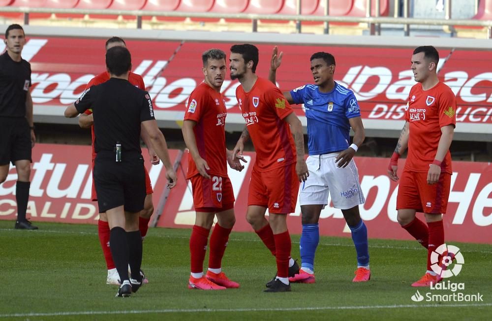 Fútbol: Así ha sido el Numancia-Real Oviedo