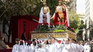 La Sentencia de Jesús deslumbra en la mañana del Viernes Santo en Alicante