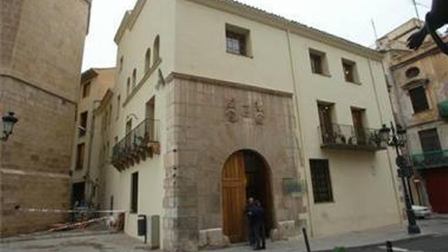 Preocupación por los edificios y la obra social de la Fundación Caja Castellón