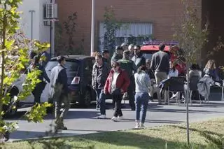 Decenas de familiares esperan noticias en Toledo