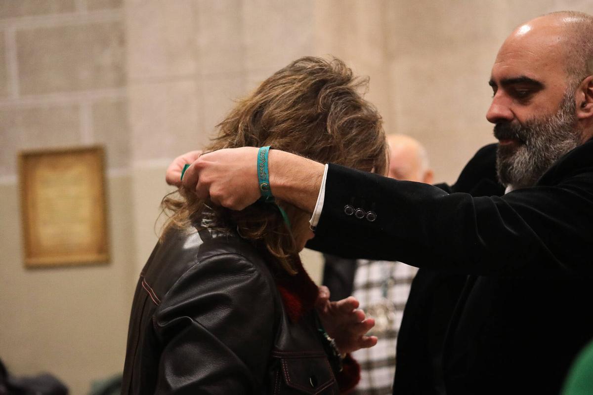 GALERÍA | Imposición de medallas y varas a los nuevos cofrades de la Cofradía de la Virgen de la Esperanza GALERÍA | Imposición de medallas y varas a los nuevos cofrades de la Cofradía de la Virgen de la Esperanza