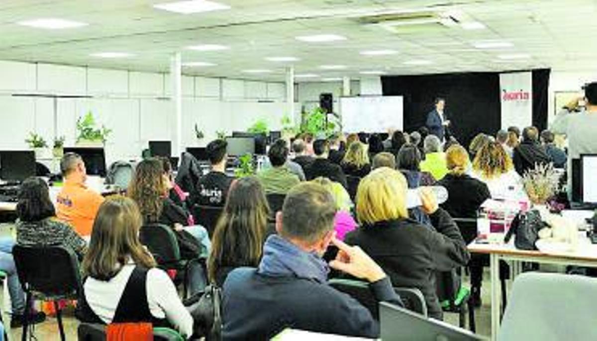 Conferència de Víctor Küppers a Àuria Cooperativa sobre l’actitud i la psicologia positiva | ARXIU PARTICULAR