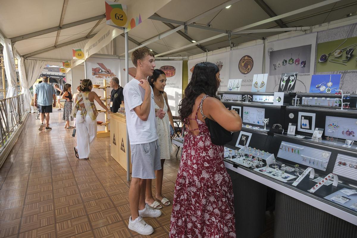 13-08-2024 SAN BARTOLOMÉ DE TIRAJANA. Feria de Artesanía del Faro de Maspalomas  | 13/08/2024 | Fotógrafo: Andrés Cruz