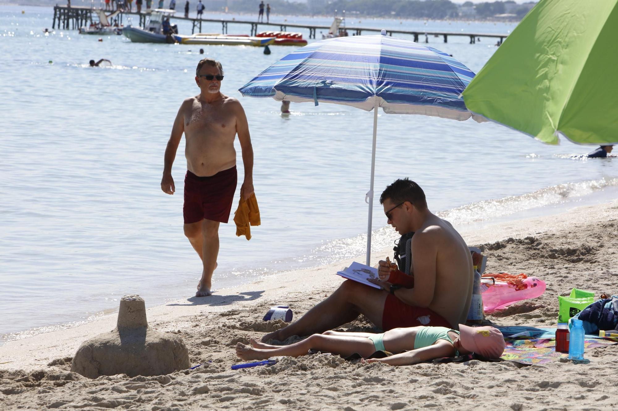 Sommer-Urlaub im Oktober: So sieht es derzeit am Strand von Alcúdia auf Mallorca aus