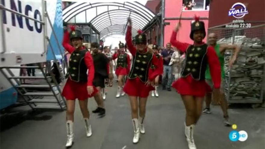 Las majorettes se dirigen al plató de &#039;Sálvame&#039;