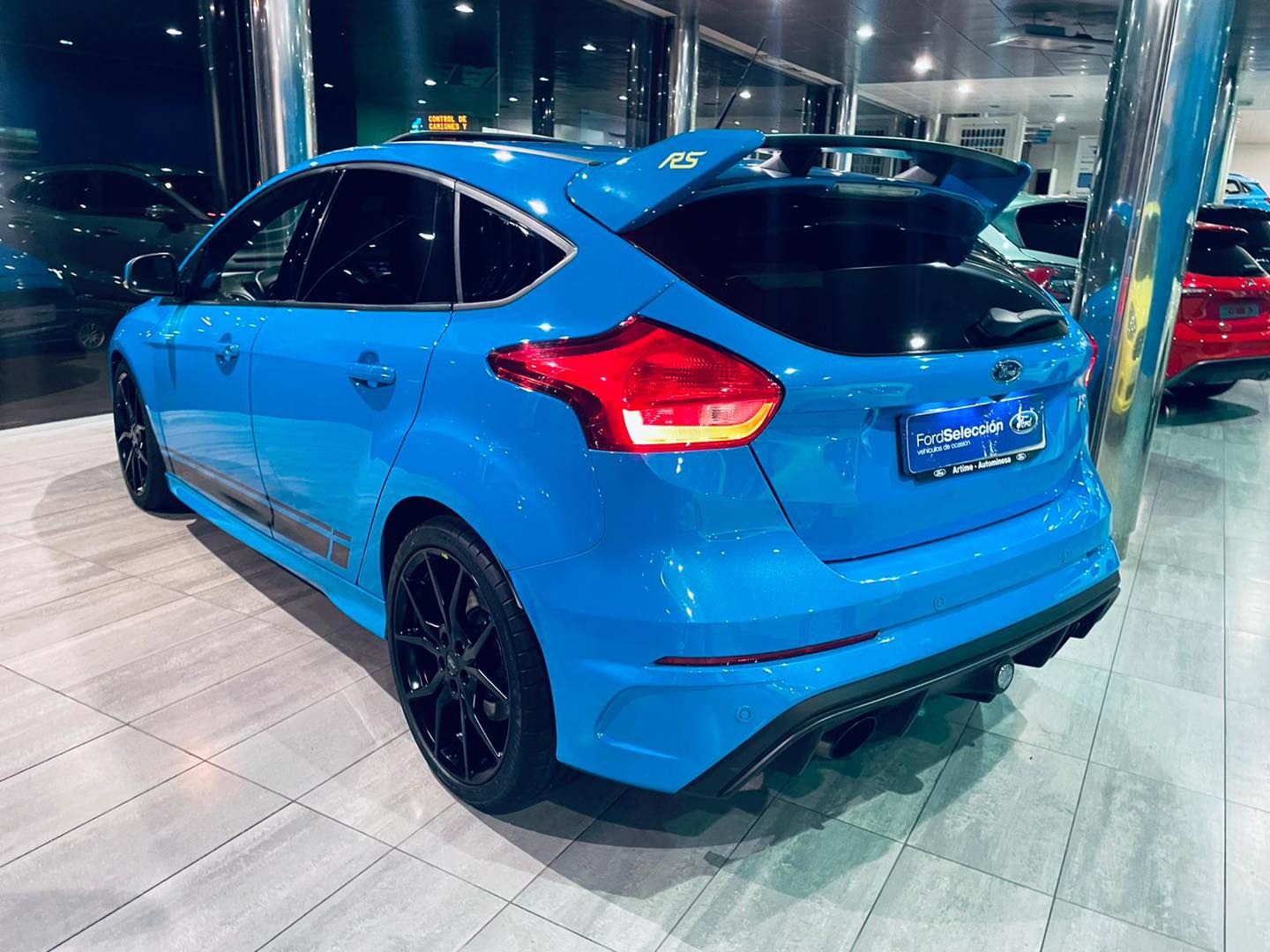 Parte trasera del Ford Focus RS Performance.