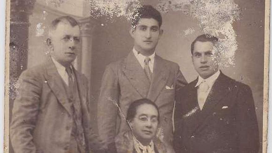 Ramón Barreiro, a la derecha.