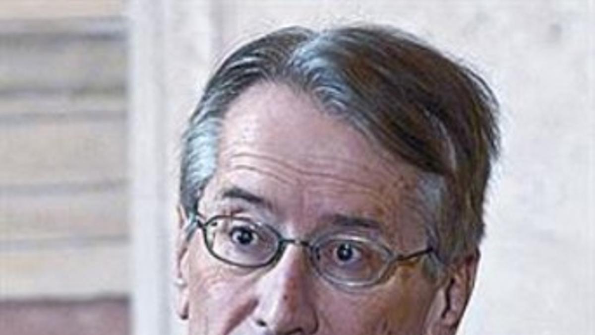 Giulio Terzi, de Exteriores.