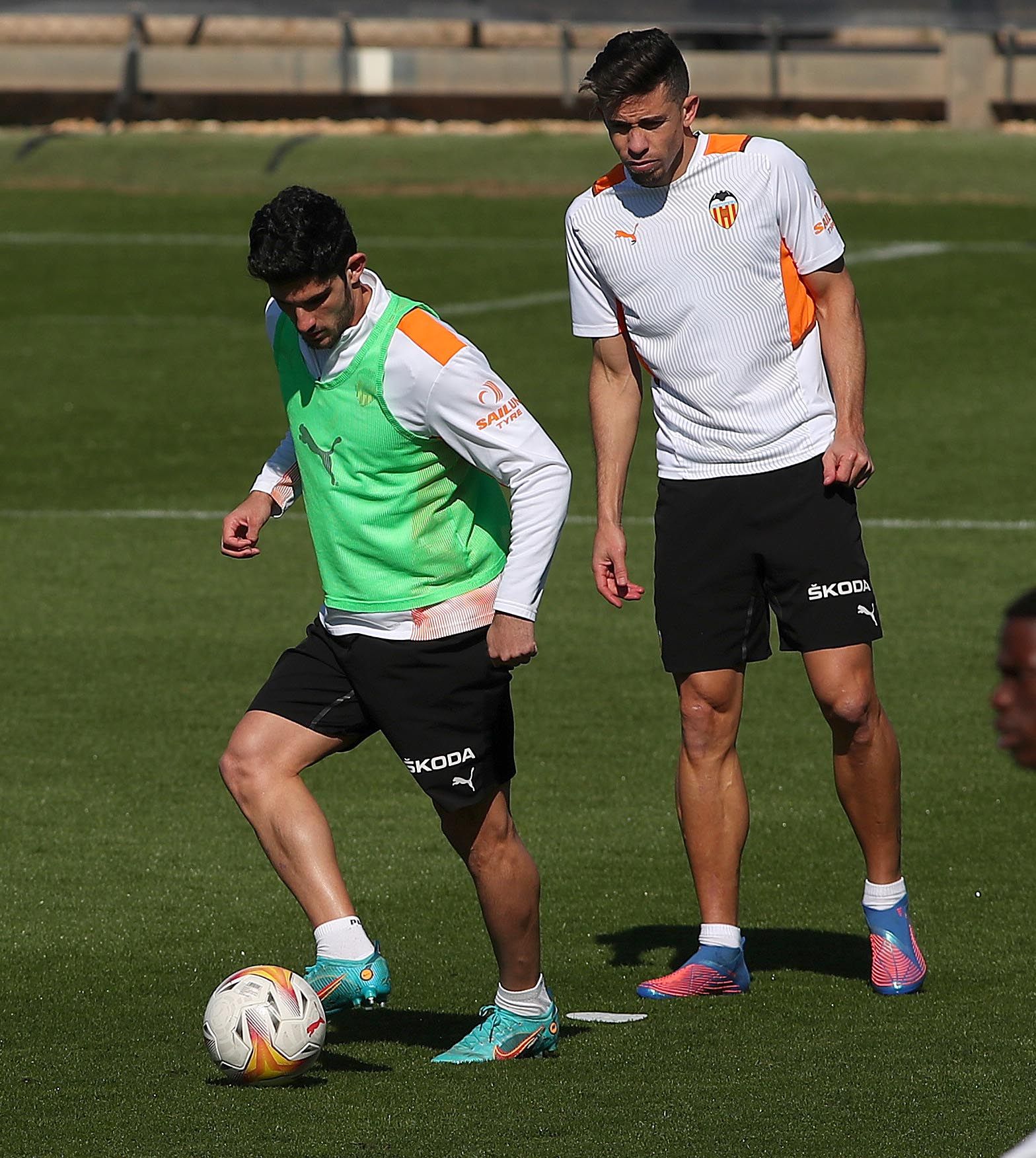 Las imágenes del entrenamiento de hoy del Valencia CF