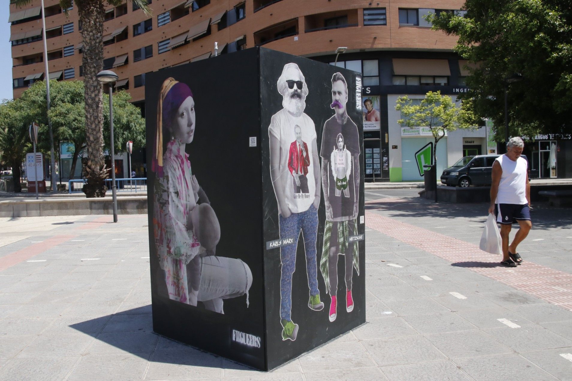 "Tótem revolutum", exposición de arte urbano en Alicante