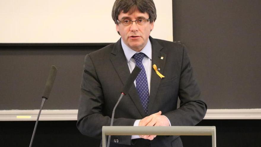 Puigdemont alerta que l&#039;Estat vol «acabar amb l&#039;independentisme com a opció política»