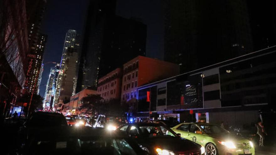 Un apagón deja sin electricidad a 72.000 personas en Manhattan