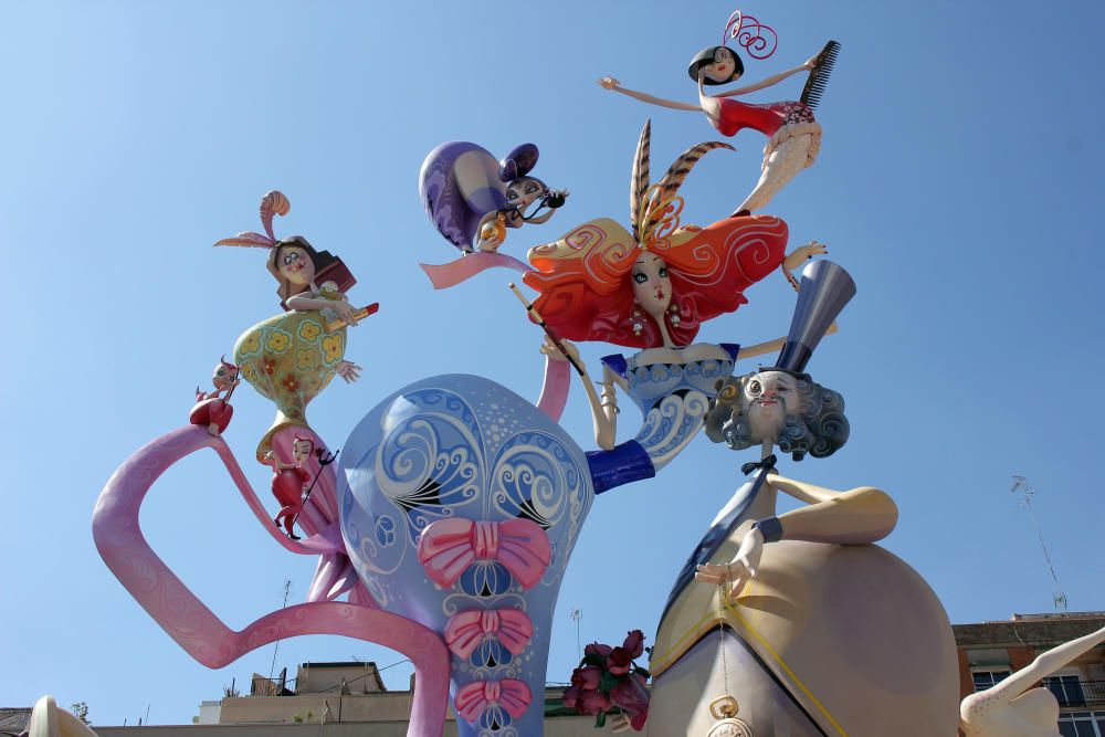 Falla Monestir de Poblet-Aparicio Albiñana (l''Antiga de Campanar).