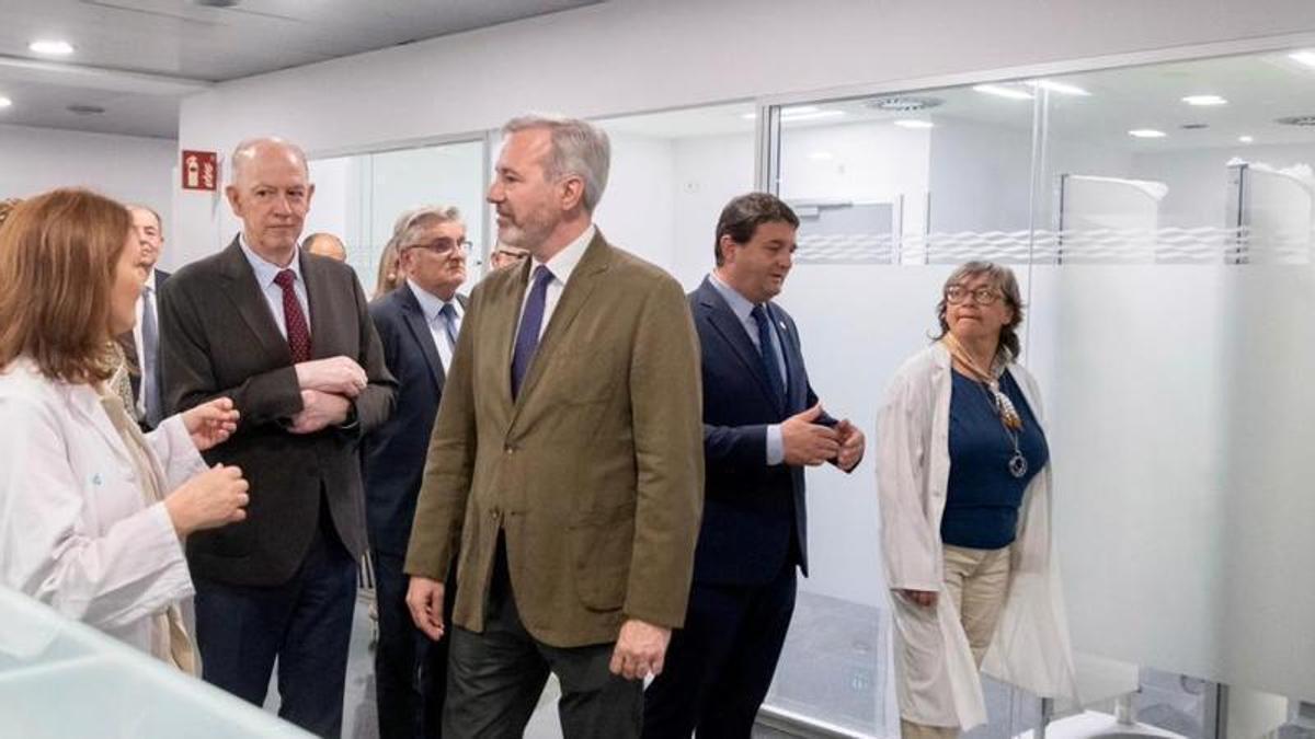 El consejero de Sanidad, Ángel Sanz, junto al presidente Jorge Azcón en su visita al nuevo hospital de Alcañiz.