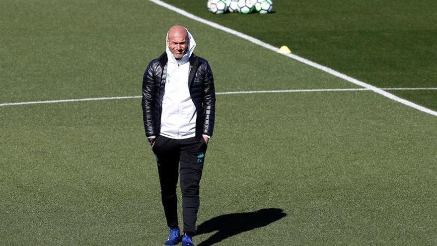 Zidane: &quot;Isco es del Real Madrid y se va a quedar aquí&quot;