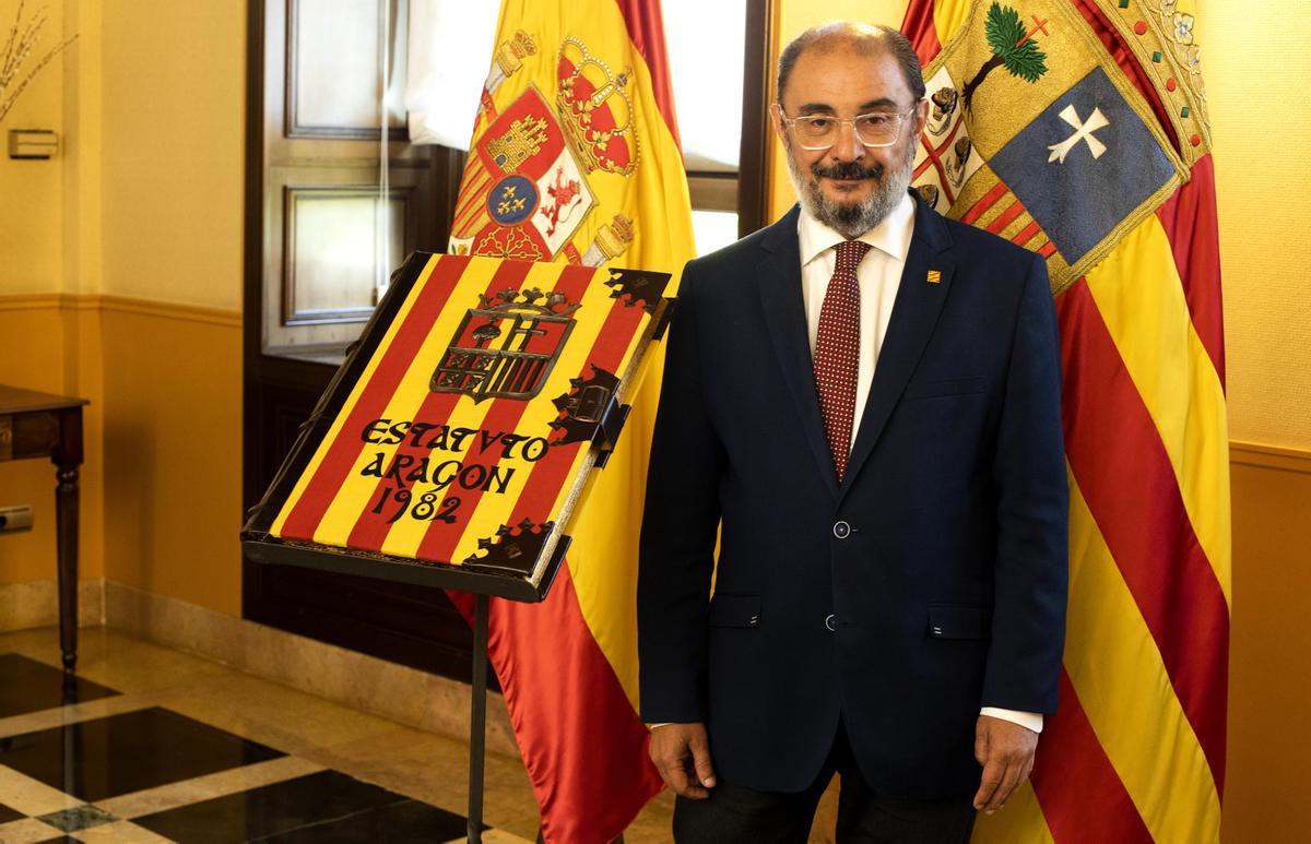 Lambán destaca la experiencia que supone estos 40 años de Estatuto para planificar el futuro.