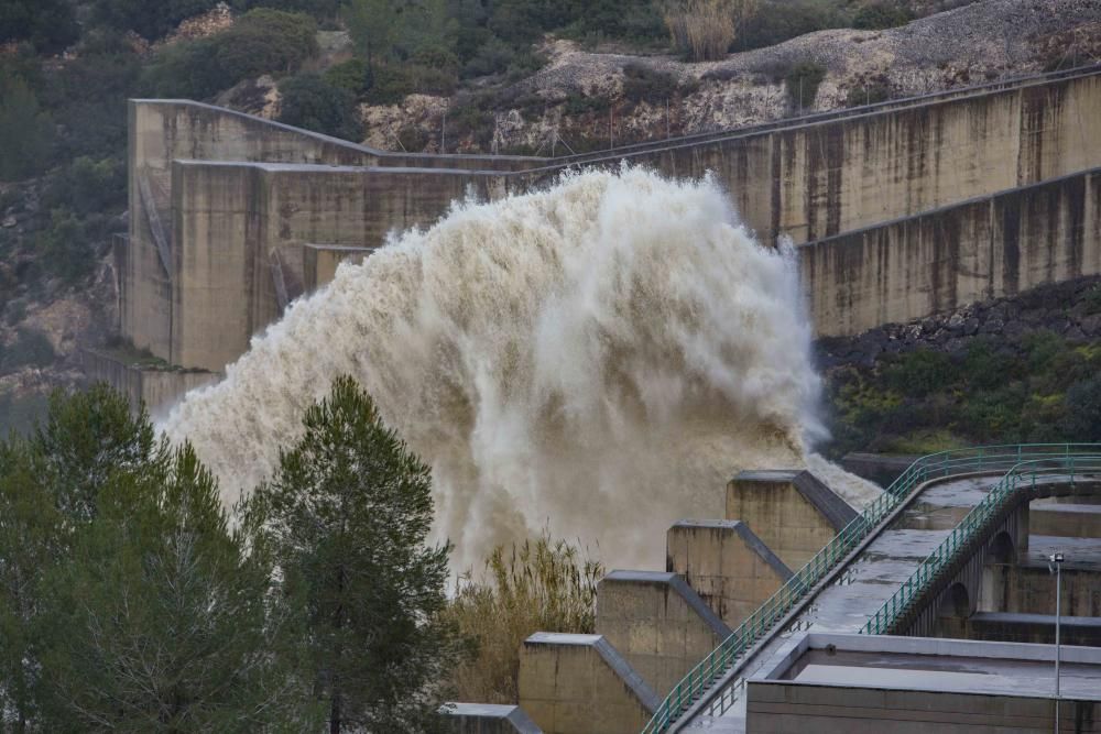 Segundo día del  Temporal Gloria en la Vall d'Albaida, la Costera y la Canal de Navarrés