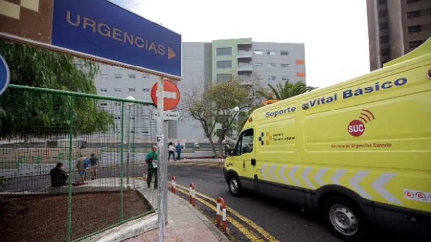 Acceso al servicio de Urgencias del hospital de La Candelaria.