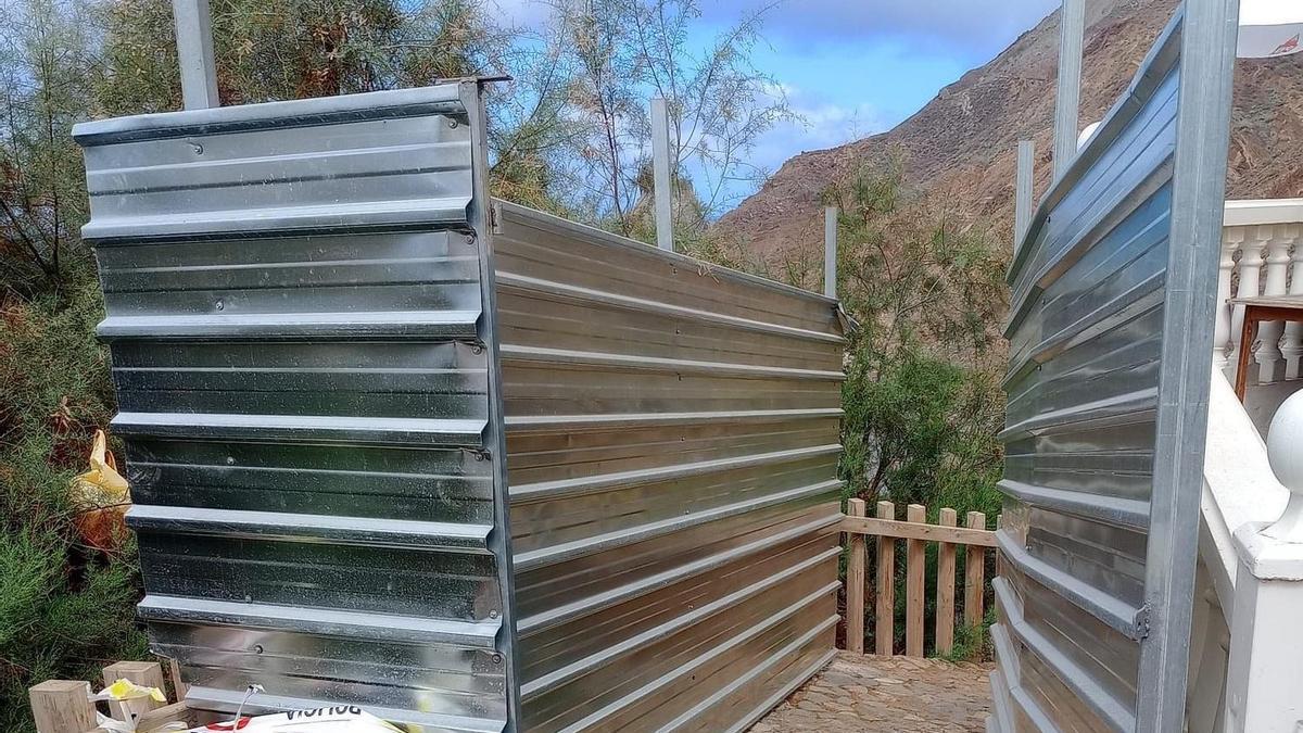 Roban la puerta que impedía el acceso a la playa de Benijo..