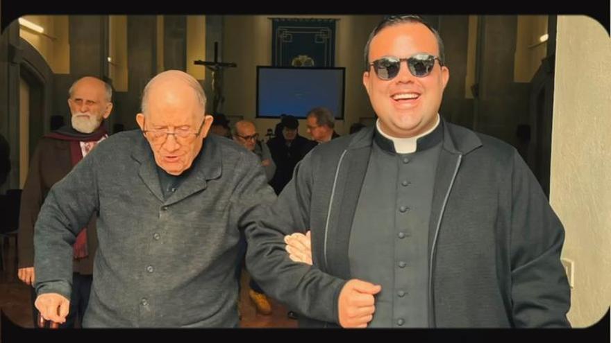 Muere Olegario Peña, el decano de los curas que saludó al papa León XIV en Gran Canaria