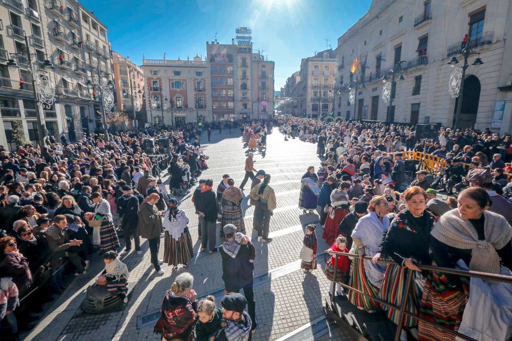 «Les Pastoretes» adoran al Niño en Alcoy