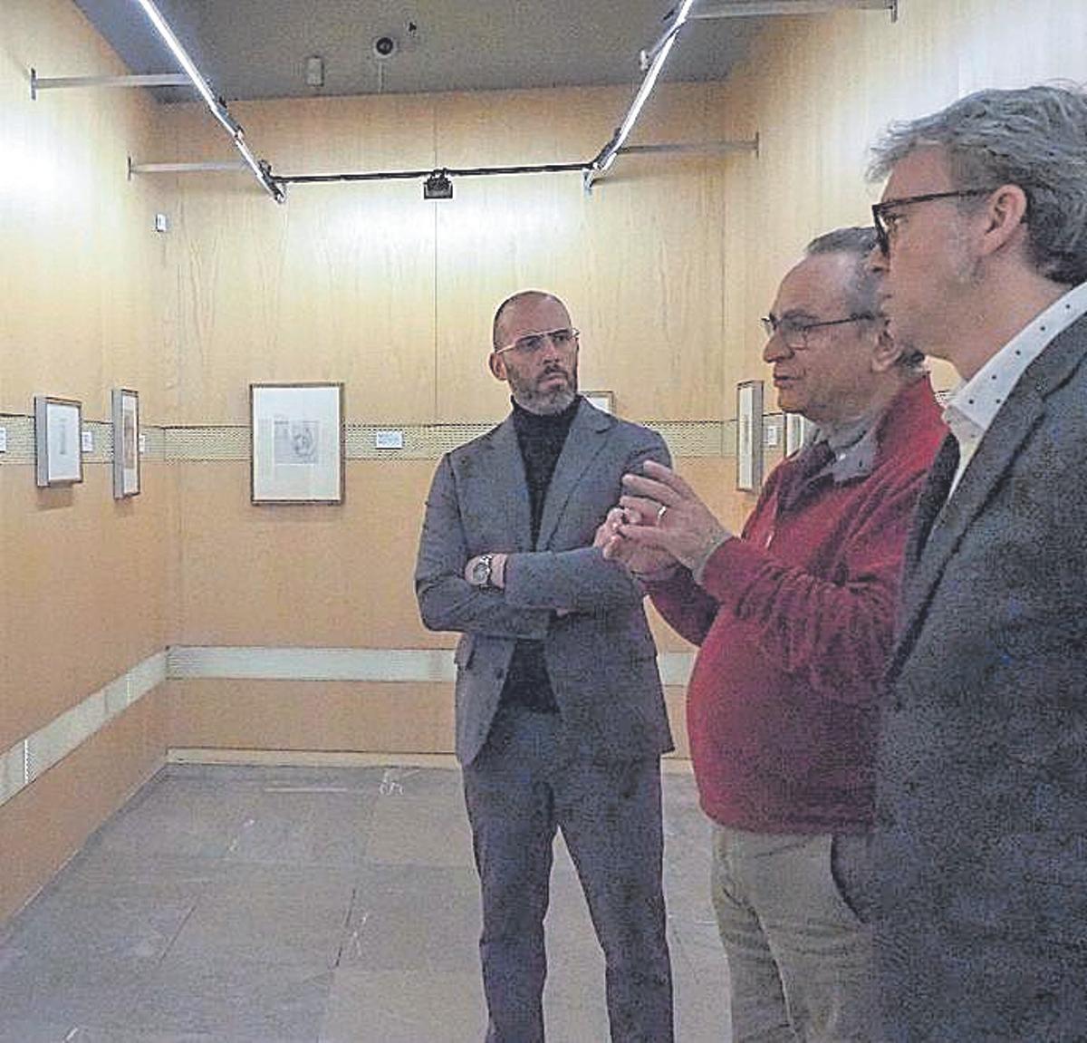 Exposición de dibujos en el Museo de Bellas Artes.