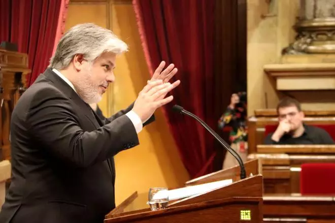 Junts, a Aragonès: "O hi ha una proposta sòlida de pressupostos, o li pertoca convocar eleccions"