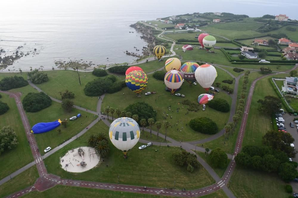 Regata de globos en Gijón