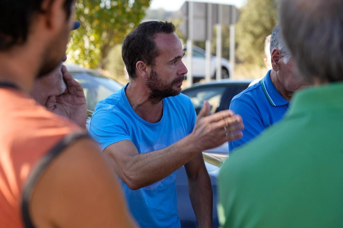 El consejero se reúne con los alcaldes afectados por el incendio de Fermoselle.