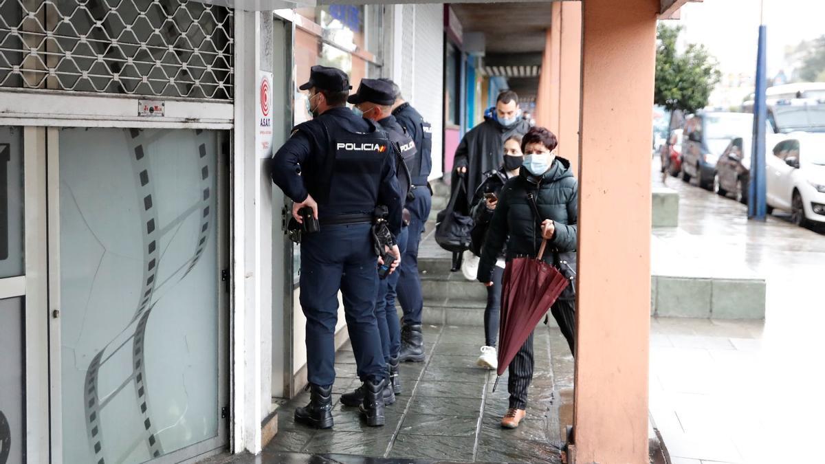 Macroperación policial antidroga en Travesía de Vigo