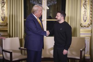 Zelenski acusa a Trump de vivir en una burbuja de desinformación generada por Rusia