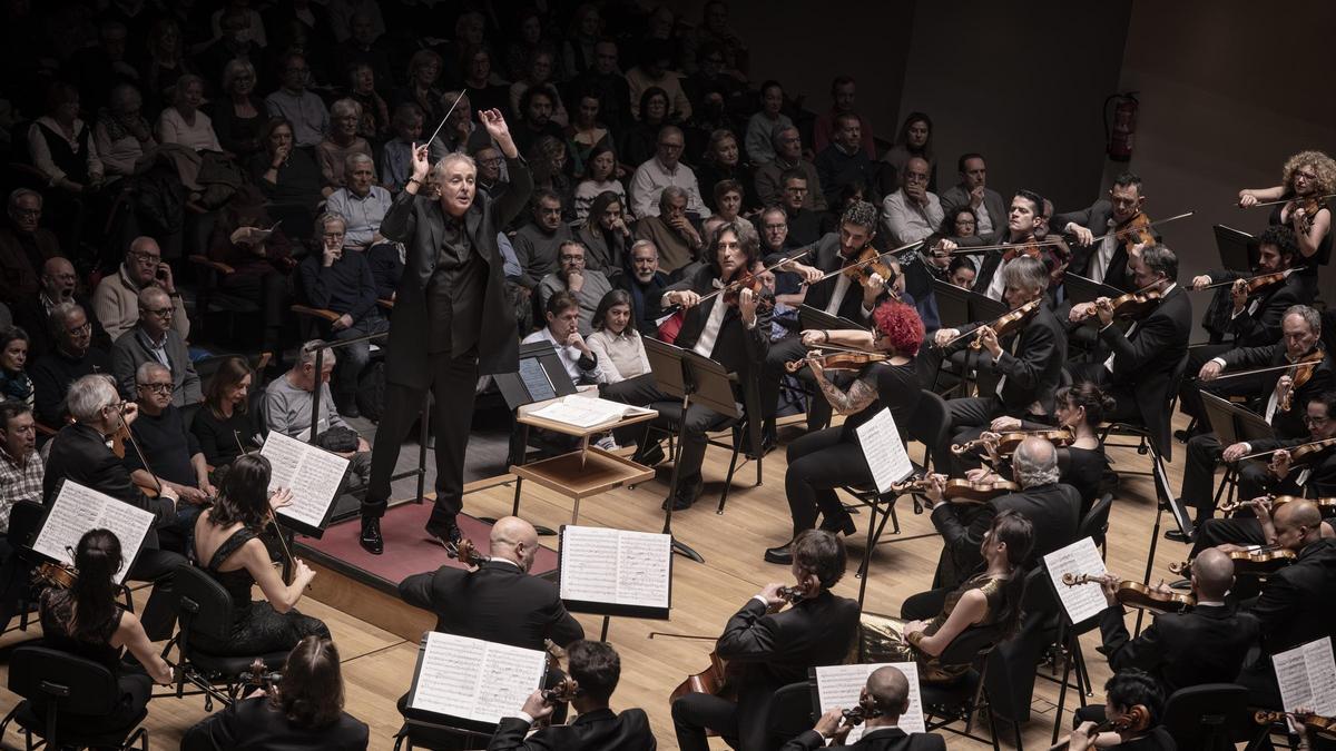 La Tercera de Mahler, dirigida por por Alexander Liebreich en el Palau de la Música este viernes.