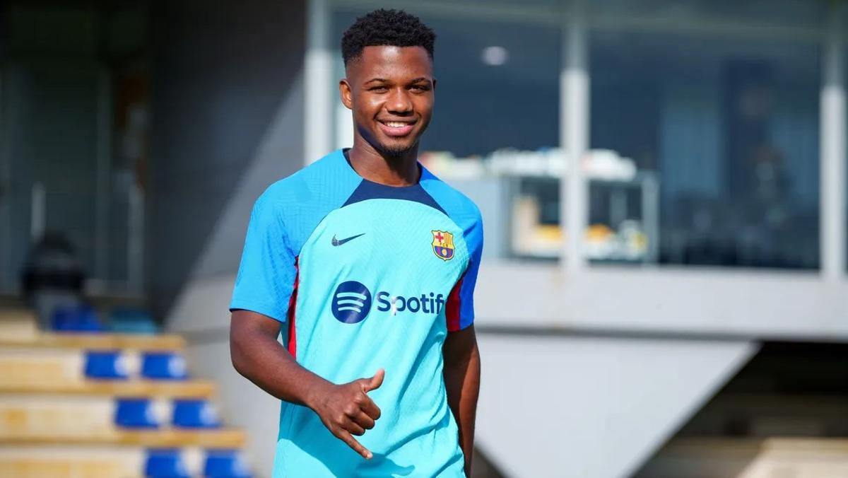 Ansu Fati, en el segundo entrenamiento del Barça 22-23.