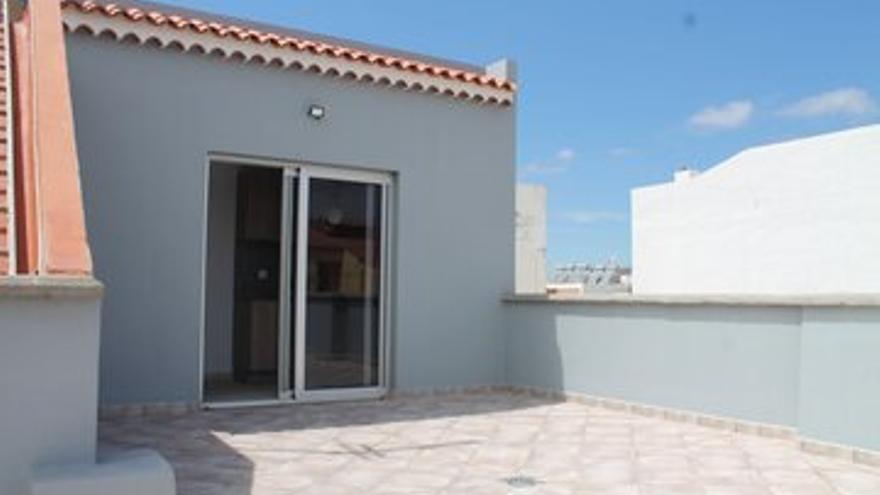 550 € Alquiler de ático en Las Huesas (Telde) 60 m2, 1 habitación, 1 baño, 9 €/m2, 3 Planta...