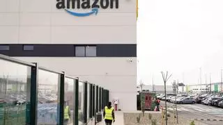 El gigante Amazon ya opera en su nueva estación logística de 10.000 metros cuadrados en Málaga