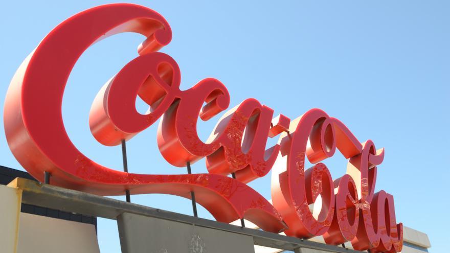 Coca-Cola avanza un ere de 85 despidos entre sus comerciales en Madrid y Barcelona