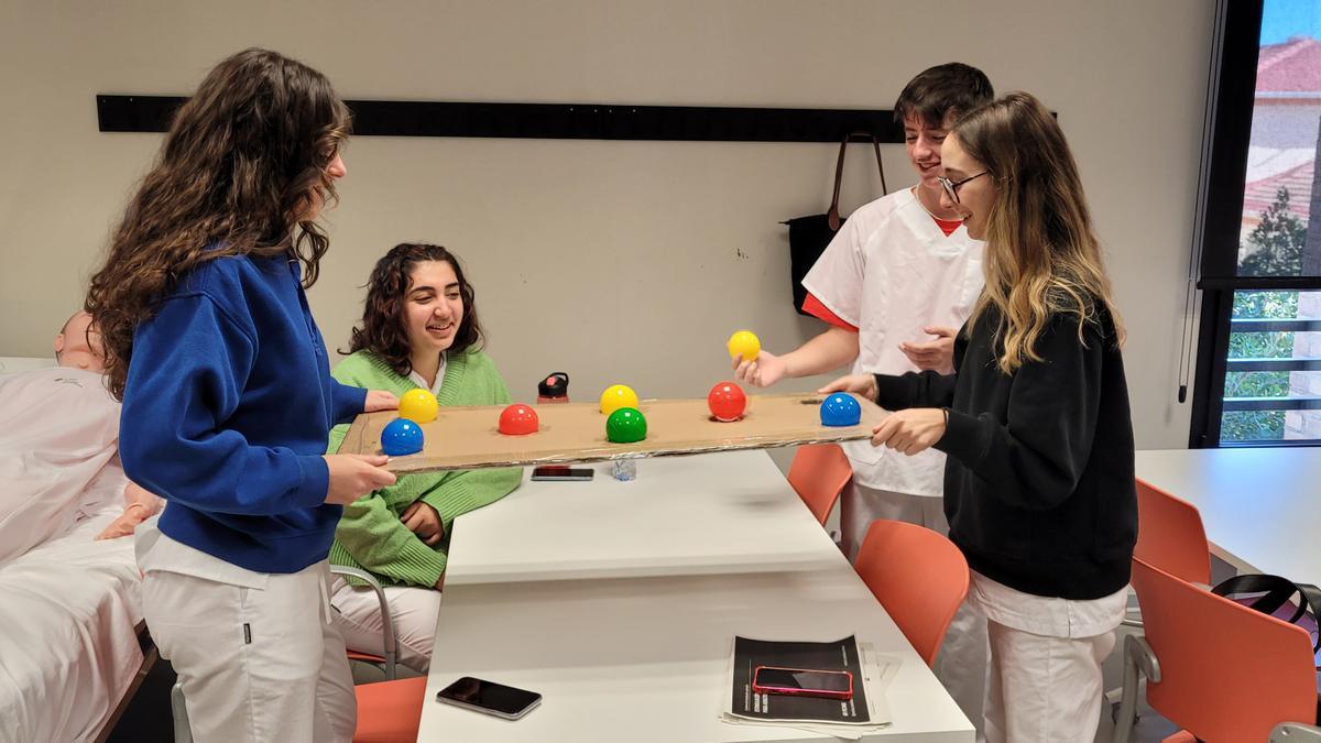 Seminarios teórico-prácticos del alumnado de Enfermería de la Universidad CEU en Elche