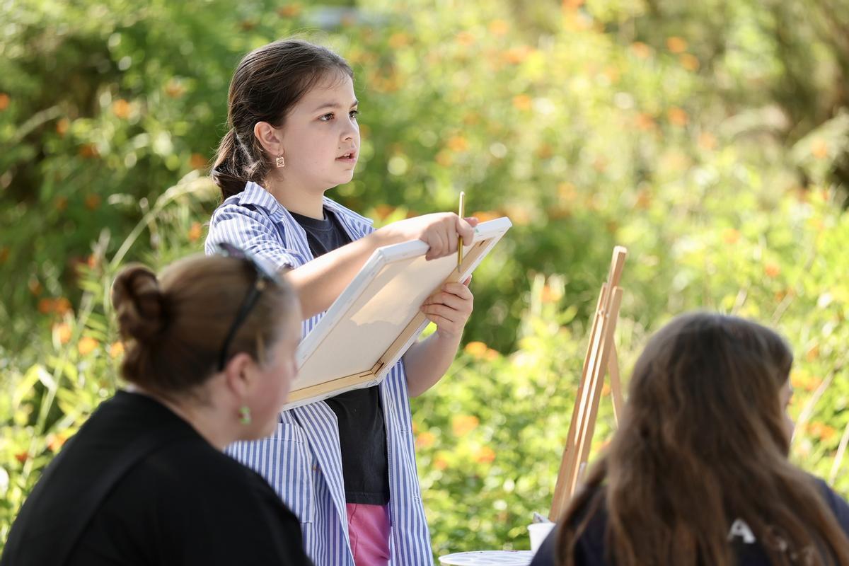 La fiesta de los falleros infantiles con el concurso de dibujo de la JCF