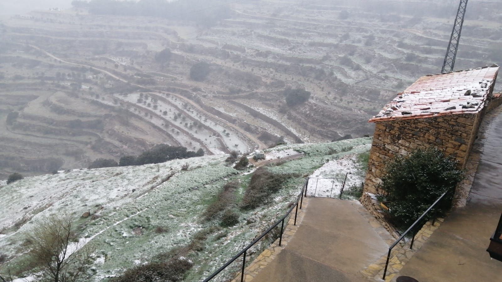 La nieve cubre Ares del Maestrat