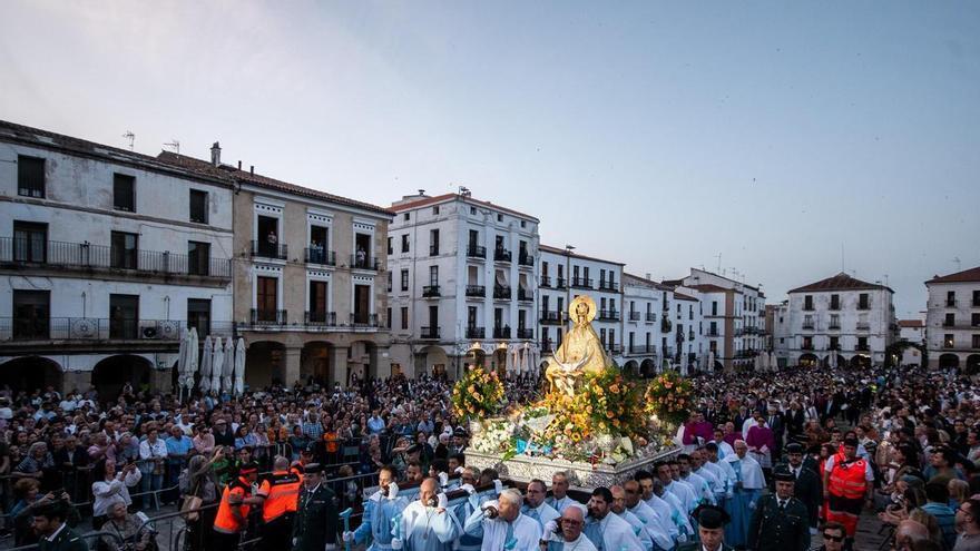 Joaquín Floriano, columnista de Cáceres: 