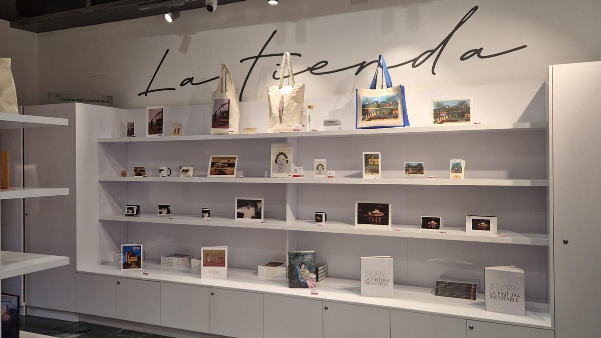 カジャムルシア アート ストア |彼らは、カリス、ニコラス・デ・マヤ、カルメン・アルティガス、イノセンシオ・メディナ・ベラによる「芸術の断片」を売りに出した。