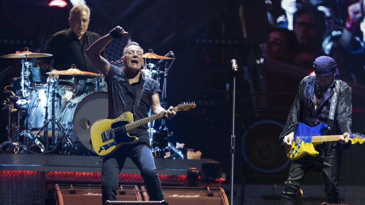 Bruce Springsteen durante su concierto en el Estadi Olimpic Lluis Companys